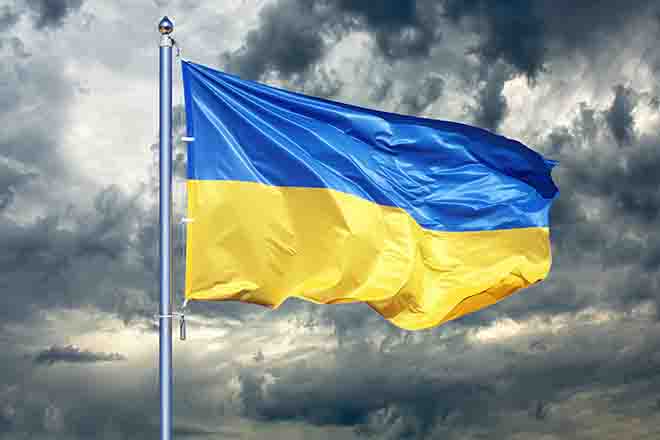 PROMO 64J1 Flag - Country Global Ukraine - iStock - Silent_GOS