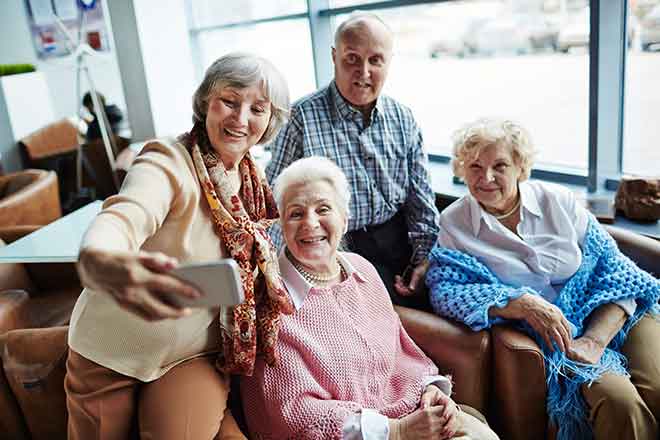 PROMO 660 x 440 Miscellaneous - Senior Citizens Group Selfie - iStock