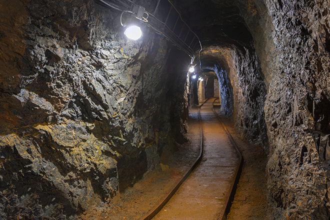 PROMO 660 x 440 Miscellaneous - Mine Tunnel Rail - iStock - svedoliver