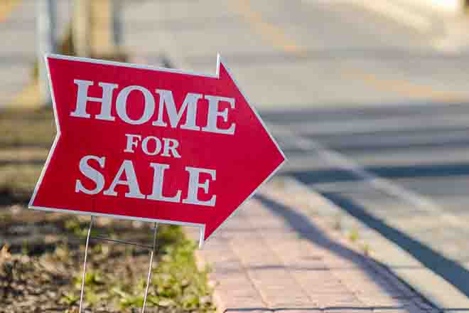 PROMO Miscellaneous - Real Estate Sign Home for Sale - iStock - Jeff Manes