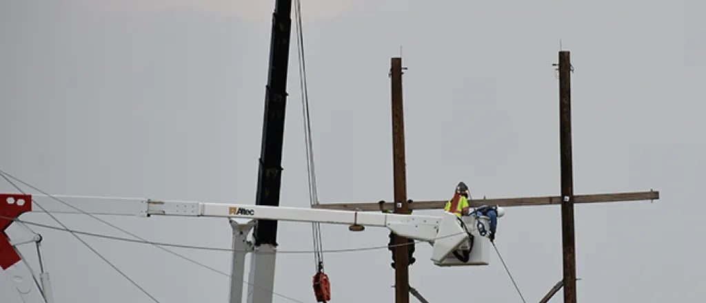 2018-07-28 PICT Power Line Repair Lineman in Bucket - Chris Sorensen 2018-07-28 PICT Power Line Repair Lineman in Bucket - Chris Sorensen