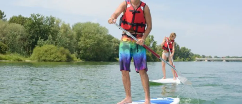 Top 3 reasons to get into paddleboarding