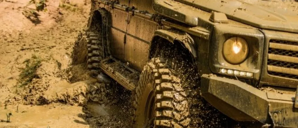 Ways to stay safe while off-roading Ways to stay safe while off-roading