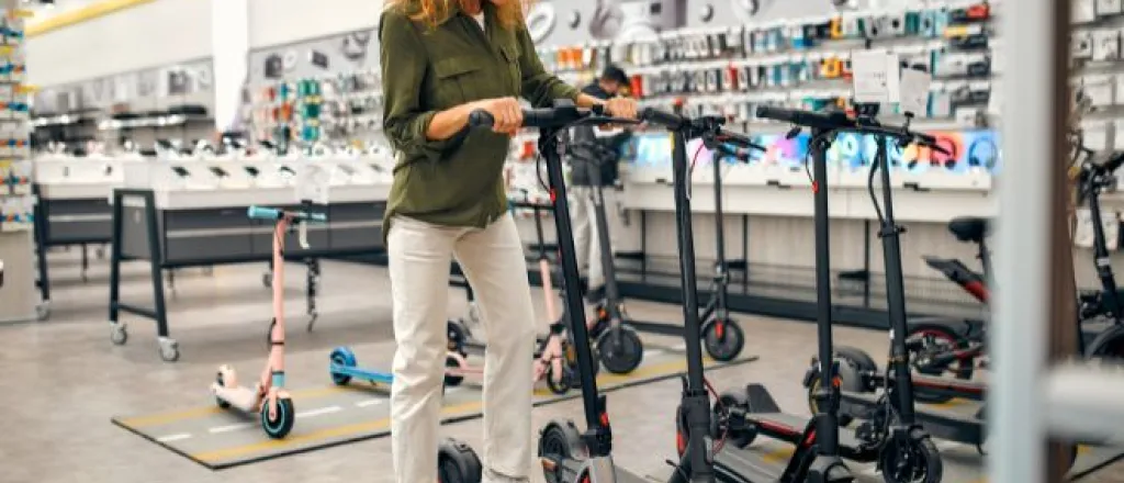 5 Things To Consider When Buying an Electric Scooter 5 Things To Consider When Buying an Electric Scooter