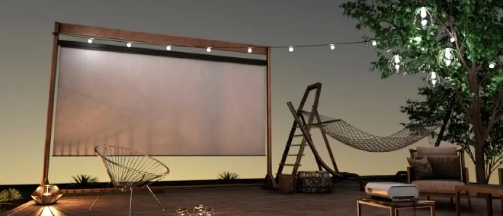 What You Need to Create the Perfect Backyard Theater Setup