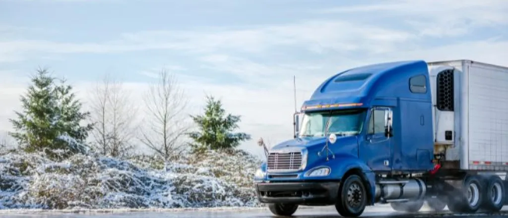 6 Winter driving safety tips for truck drivers 6 Winter driving safety tips for truck drivers
