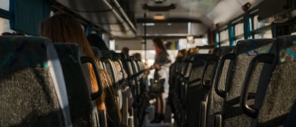 Reasons To Rent a Charter Bus Instead of Flying Reasons To Rent a Charter Bus Instead of Flying