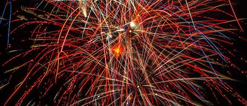 PROMO Miscellaneous - Fireworks Celebration - iStock - Jaybirdphotography