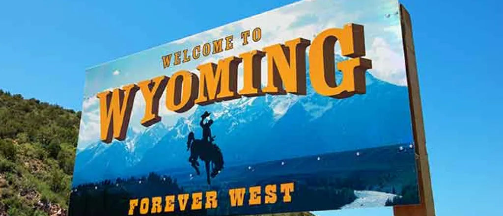 PROMO 64J1 States - Wyoming Welcome Sign - iStock - Ingo Dorenberg PROMO 64J1 States - Wyoming Welcome Sign - iStock - Ingo Dorenberg