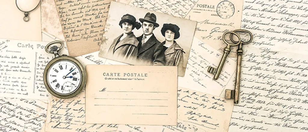 PROMO 660 x 440 History - Post Cards Pocket Watch Keys Spectacles - iStock PROMO 660 x 440 History - Post Cards Pocket Watch Keys Spectacles - iStock