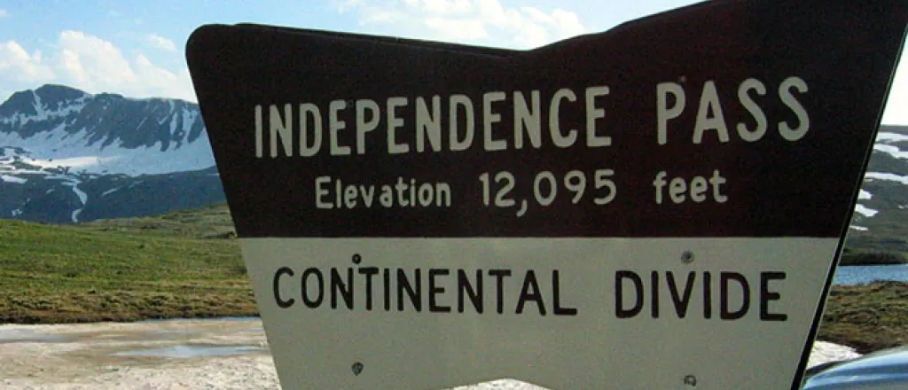 PROMO 660 x 440 Outdoors - Independence Pass Sign - Wikimedia