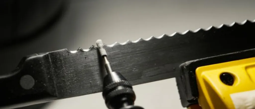 Things To Know Before You Buy a Serrated Knife
