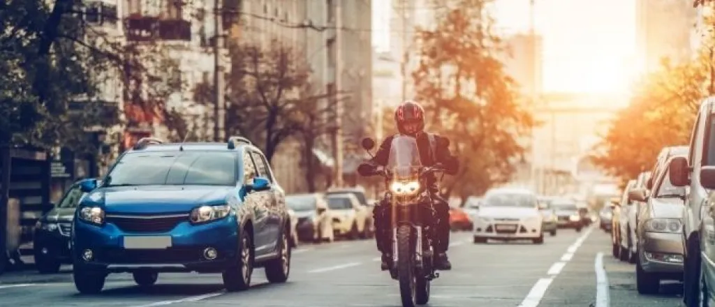 Safety Tips for Vehicle Drivers When Motorcycles Are Present Safety Tips for Vehicle Drivers When Motorcycles Are Present