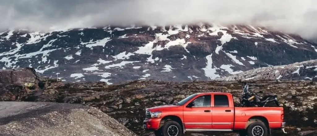 Choosing between a gas or diesel truck Choosing between a gas or diesel truck