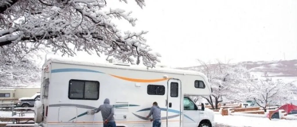 2 Top Tips for Your First Winter RV Trip
