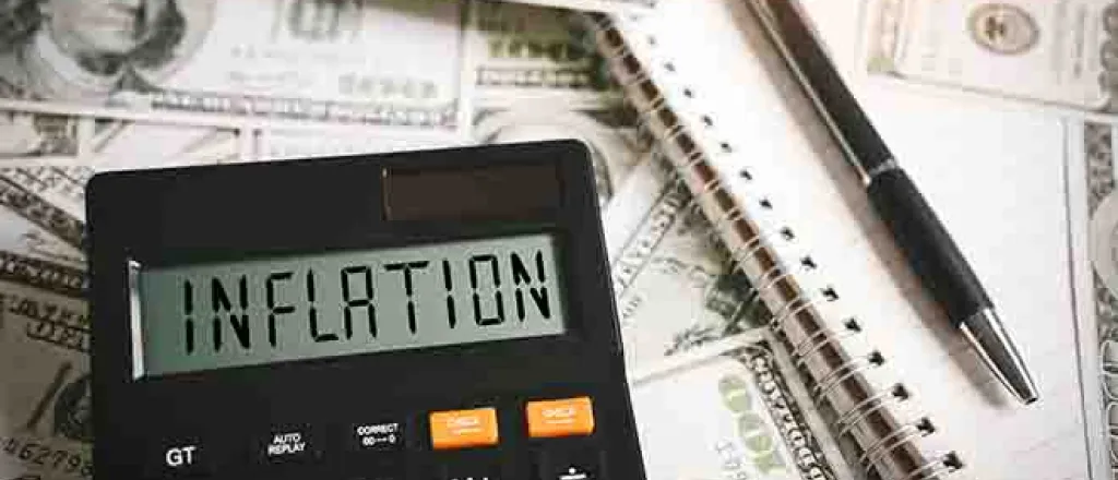 PROMO 64J1 Finance - Inflation Calculator Money Cash - iStock - Khanchit Khirisutchalual
