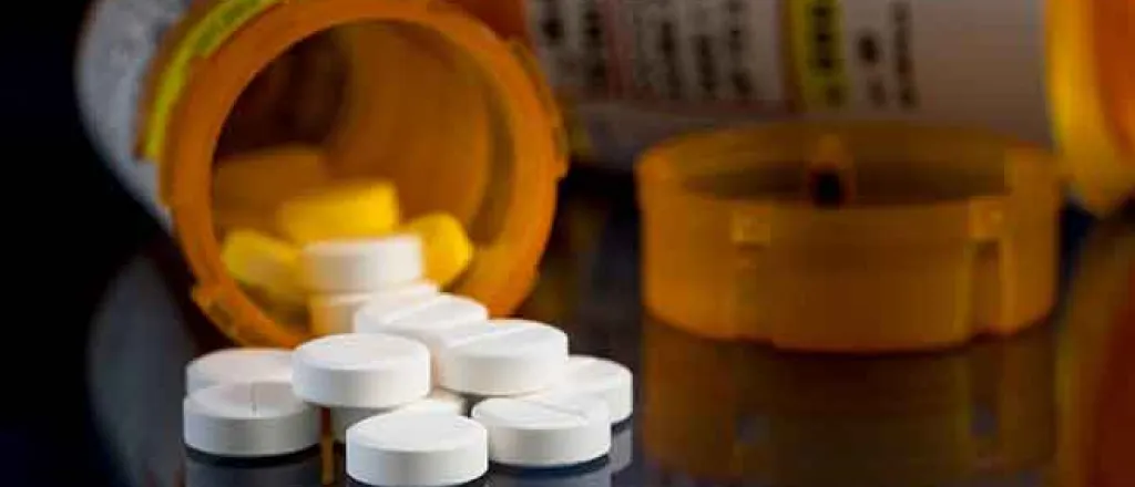 PROMO 64J1 Helath - Drugs Pills Bottle Perscription - iStock - BackyardProductions PROMO 64J1 Helath - Drugs Pills Bottle Perscription - iStock - BackyardProductions