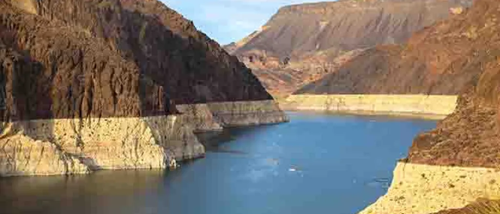 PROMO 64J1 Weather - Drought Lake Mead Arizona Water Hoover Dam Reservoir - iStock - Eisenlohr