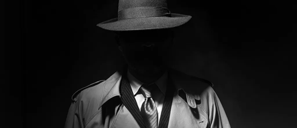 PROMO 660 x 440 Miscellaneous - Mystery Man Trench Coat Hat - iStock - cyan066