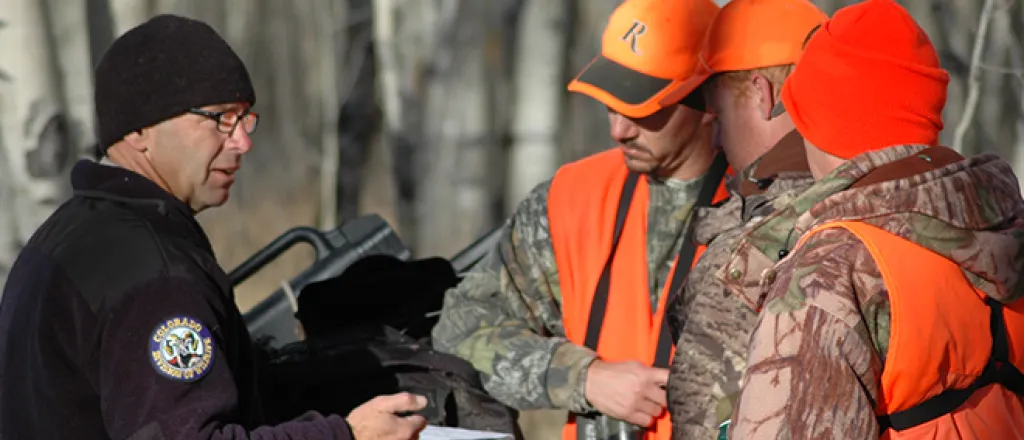 PROMO 660 x 440 People - Meeting with hunters - CPW PROMO 660 x 440 People - Meeting with hunters - CPW