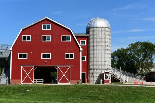 How To Improve the Internet Connection on Your Farm