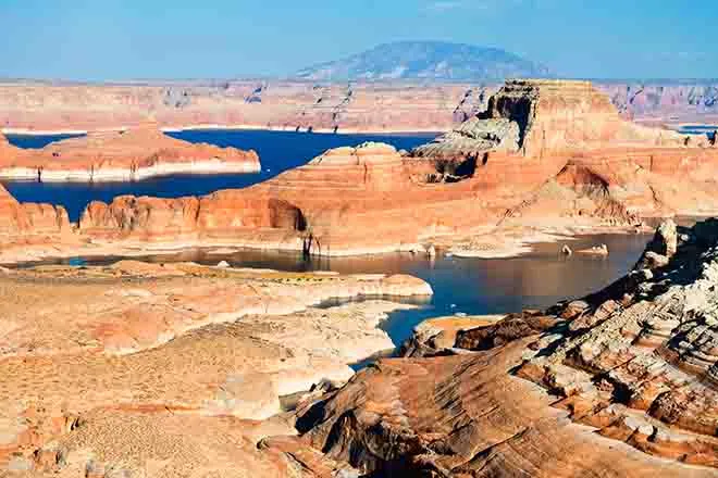 PROMO 64J1 Water - Lake Powell Arizona Utah Water Issues Drought Outdoors - iStock - ventdusud PROMO Water - Lake Powell Arizona Utah Water Issues Drought Outdoors - iStock - ventdusud