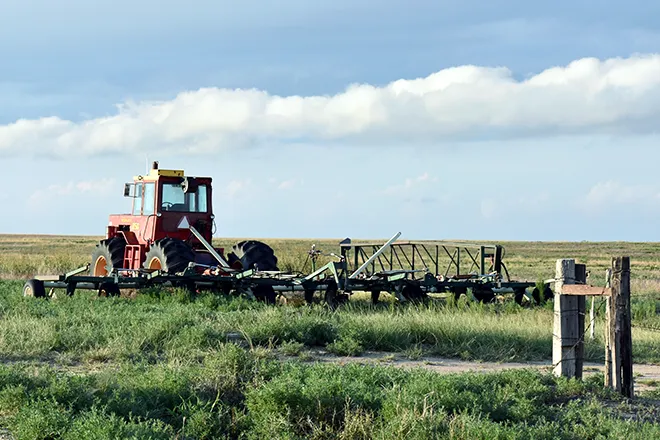 PROMO 660 x 440 Agriculture - Tractor Clouds Field - Chris Sorensen