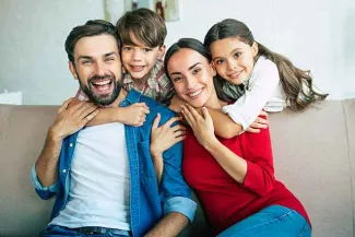 PROMO 64J1 People - Family Mom Dad Mother Father Kids Children - iStock - Povozniuk PROMO People - Family Mom Dad Mother Father Kids Children - iStock - Povozniuk