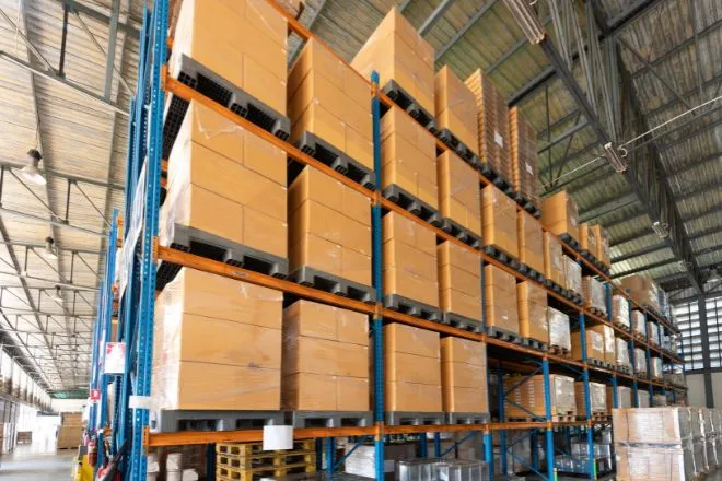 Single vs. double rivet shelving for your warehouse