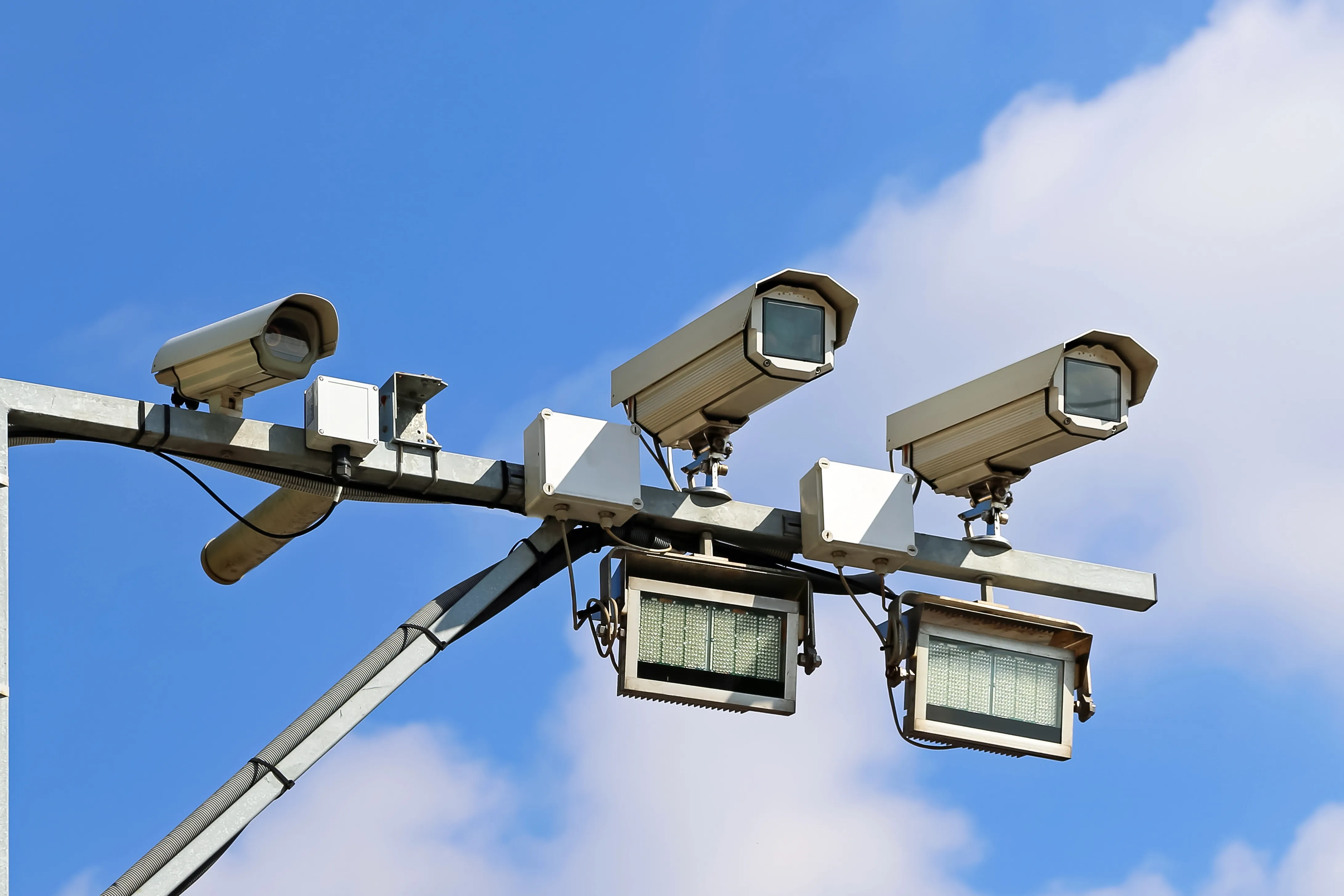 Speed camera system with special lights for enhanced visibility and operation in very low-light conditions
