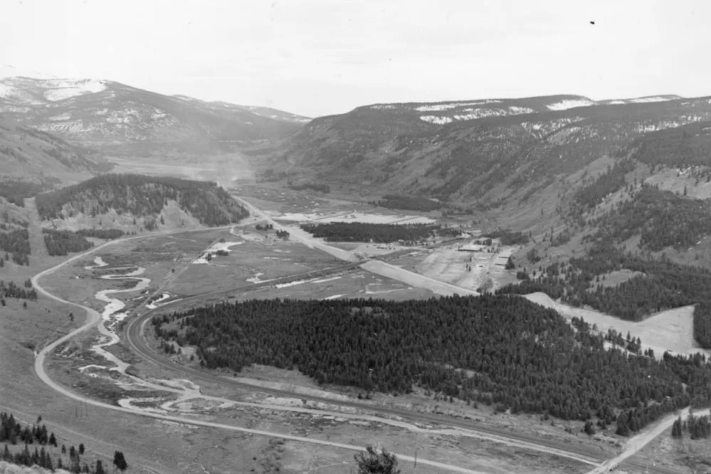 PICT 64J0 Camp Hale construction in 1942 - Courtesy Denver Public Library Special Collections