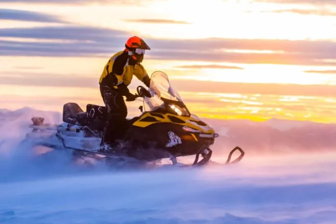 A quick guide to buying your first snowmobile