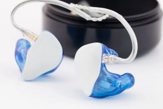 Why Singers Should Use In-Ear Monitors