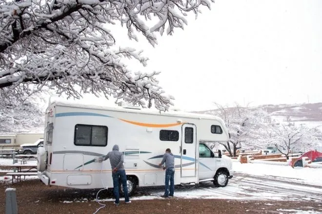 2 Top Tips for Your First Winter RV Trip