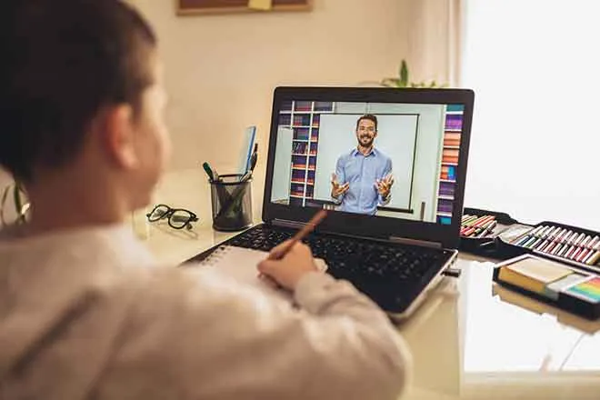 PROMO Education - School Child Teacher Remote Distance Learning - iStock - Jovanmandic