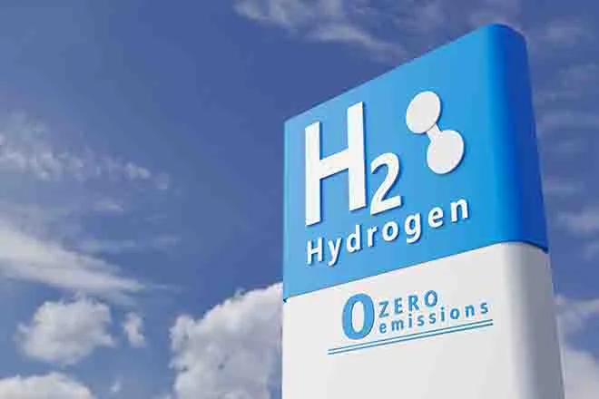 PROMO Energy - H2 Hydrogen Fuel Station Sign 0 Zero Emissions - iStock - JONGHO SHIN