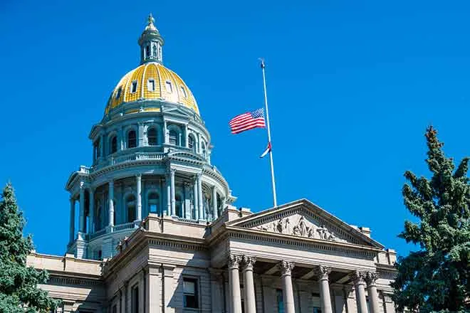 PROMO Flag - Half Staff Mast Colorado Capitol US United States - iStock - RoschetzkyIstockPhoto