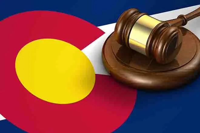 PROMO 64J1 Legal - Court Law Colorado Flag Gavel Justice Crime - iStock - NiroDesign